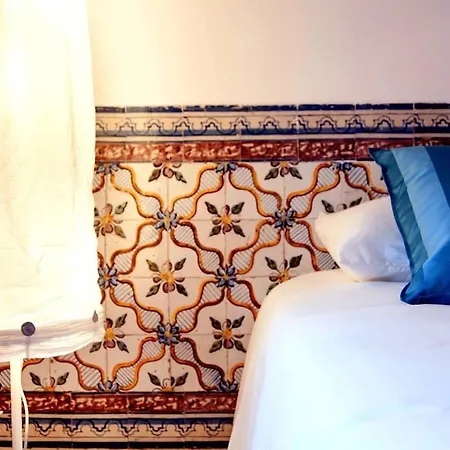 Charming Xix Century Flat-lisbon Historical Center * Лиссабон