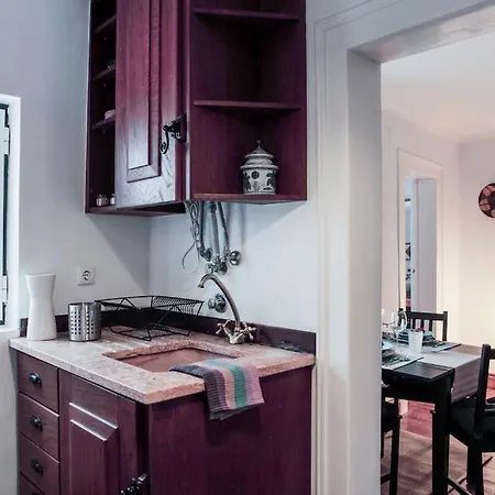 Апартаменты Charming Xix Century Flat-lisbon Historical Center *