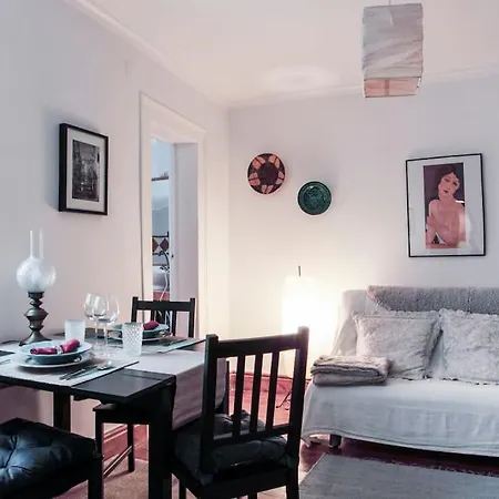Charming Xix Century Flat-lisbon Historical Center Апартаменты